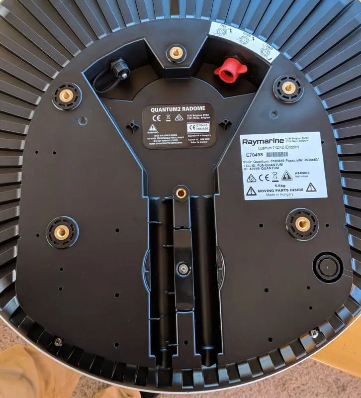 Raymarine Quantum2 radar underside