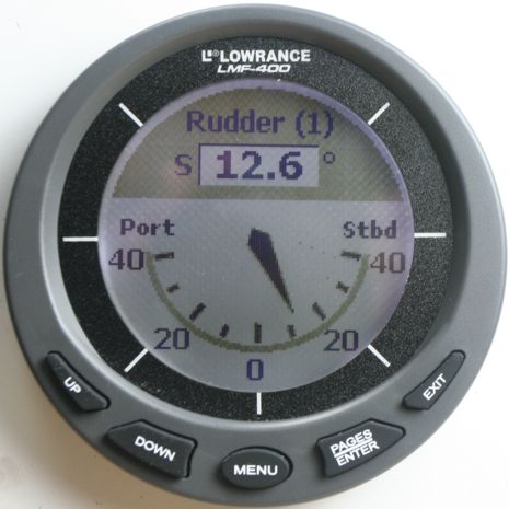 Lowrance_LMF_400_rudder_lr_cPanbo