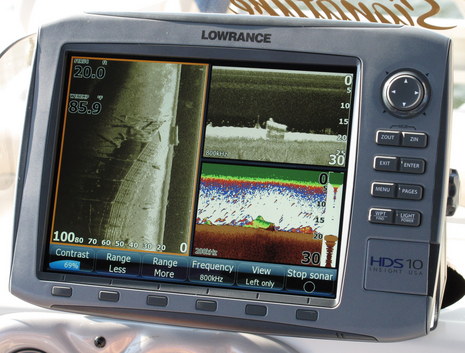 Lowrance demos StructureScan, with DownScan - Panbo