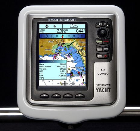 Digital_Yacht_SmarterChart_AIS_and_Marine_Pod-lr.JPG