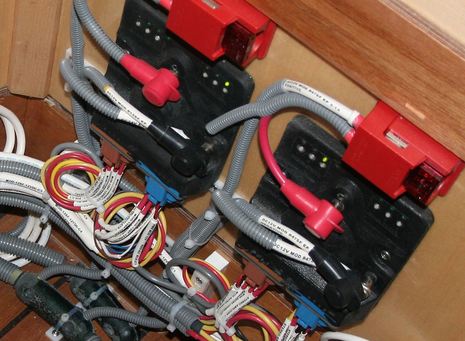 E-Plex_lighting_modules_onboard_Mala_Conducta_cPanbo.JPG