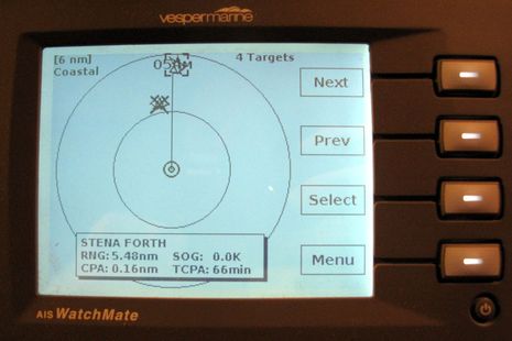 Vesper_AIS_WatchMate_screen_1_cPanbo.JPG