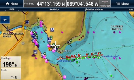 Navionics_UGC_on_Raymarine_e7_cPanbo.jpg