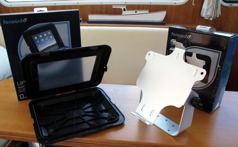 Gizmo_3-2013_forward_LifeJacket_ipad_case_cPanbo.jpg