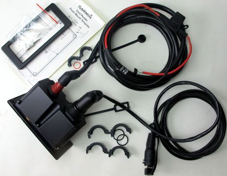 Garmin_8000_Series_card_reader_kit.jpg