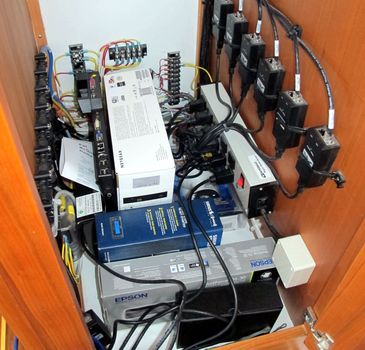 Maine_Cat_P47_Audrey_Louisa_Ethernet_cabinet_cPanbo.jpg