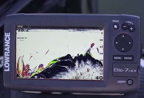 Lowrance Elite-5 How to load the navionics sd card - Lowrance Elite-5 Gold  Fishfinder and GPS Chartplotter