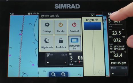 Hawks_Cay_Simrad_Evo2_swipe_down_menu_cPanbo.jpg