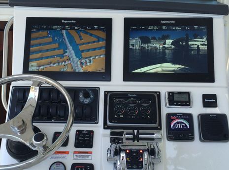 Raymarine_FLIBS_2014_demo_Whaler_aPanbo.jpg