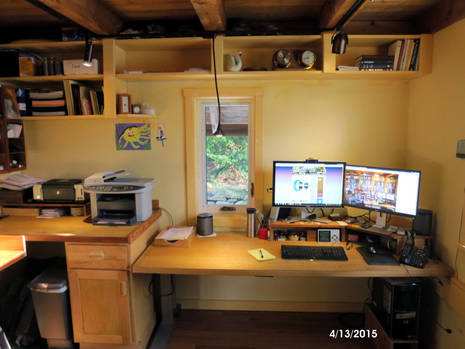 Panbo_office_desk_4-13-2015.jpg