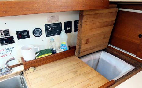 Allied_42_Furly_B_galley_detail_cPanbo.jpg