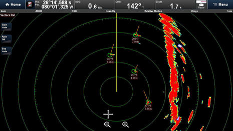 Raymarine_Quantum_radome_4_nm_range_MARPA_cPanbo.jpg