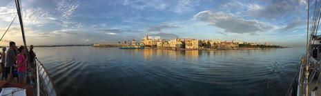 Havana_dawn_from_Panorama_II_cPanbo.jpg