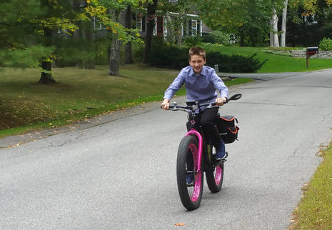 Jared_riding_Ben_Sondors_ebike.jpg