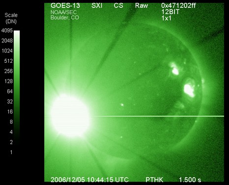 Solar-flare-sxi-12-05-2006_courtesy_NOAA
