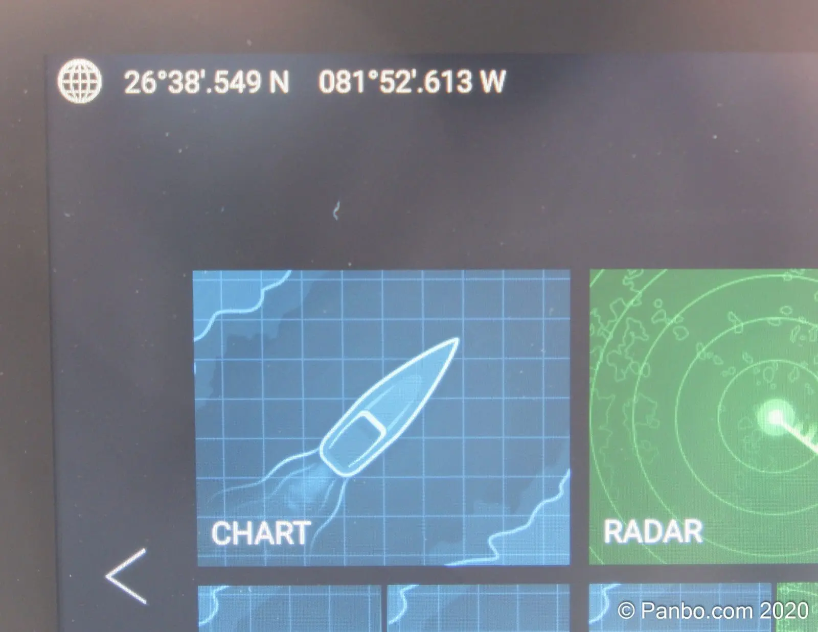 Axiom+ 9" screen closeup