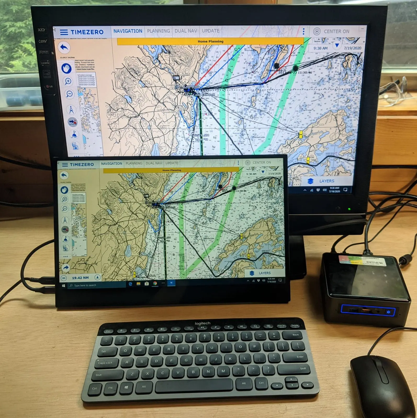Bench testing Intel NUC dual monitor PC system