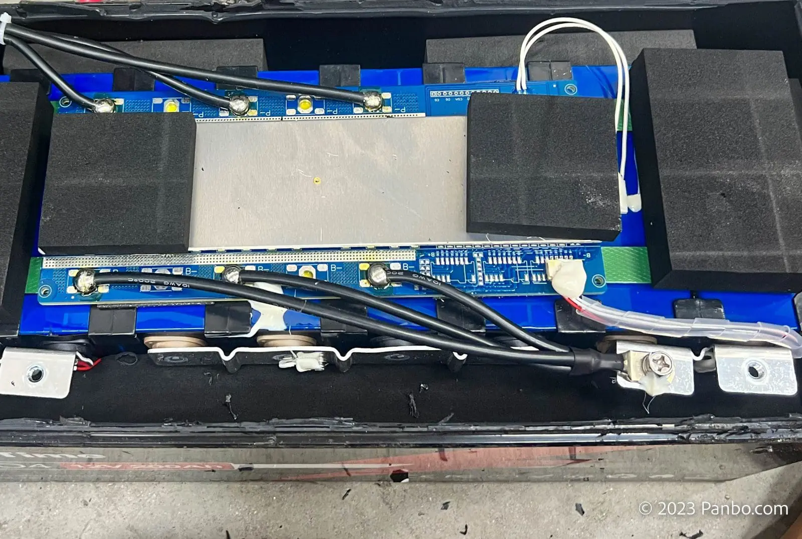 3 10 AWG negatives connect the pack to the BMS