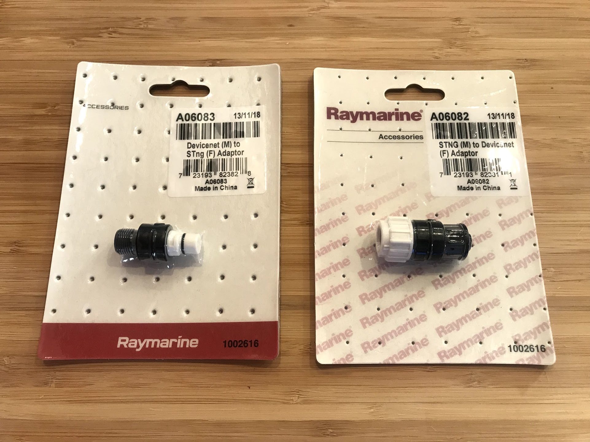 ST-ng 5-way connector Consists of 1M ST-ng spur cable MFG# T12217 RAYMARINE Cable Kit for NMEA2000 Gateway / RAY-T12217 / ST-ng terminators 2 ea DeviceNet adapter cable ST-ng power cord 