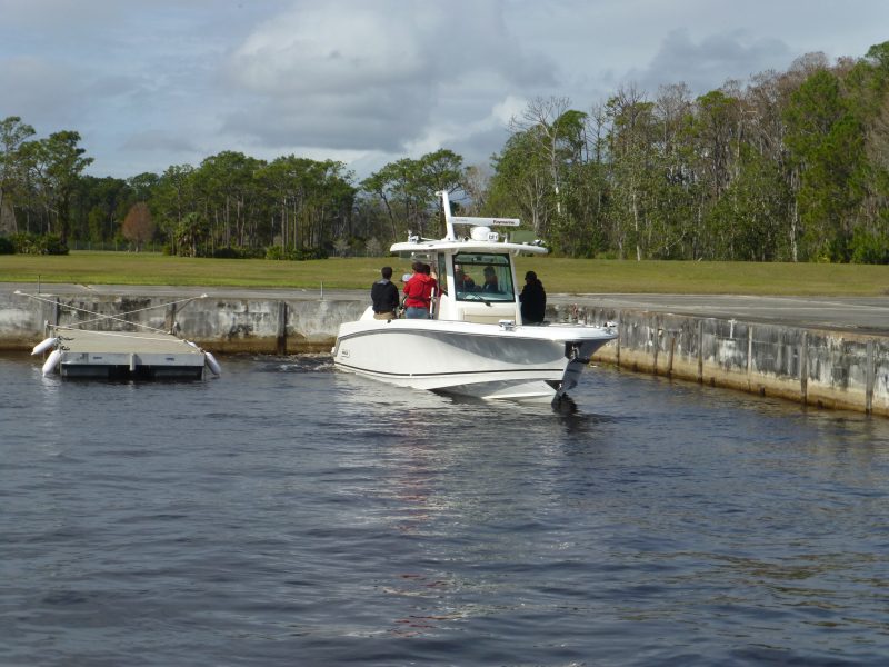 Raymarine and Mercury's preview of semiautonomous docking assist Panbo