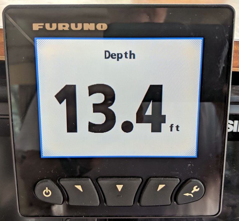 lowrance depth gauge