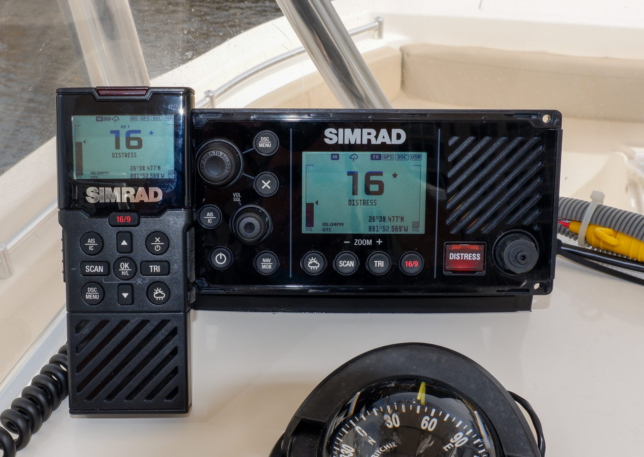 Simrad RS40-B, The First VHF Radio With AIS Transceiver - Panbo