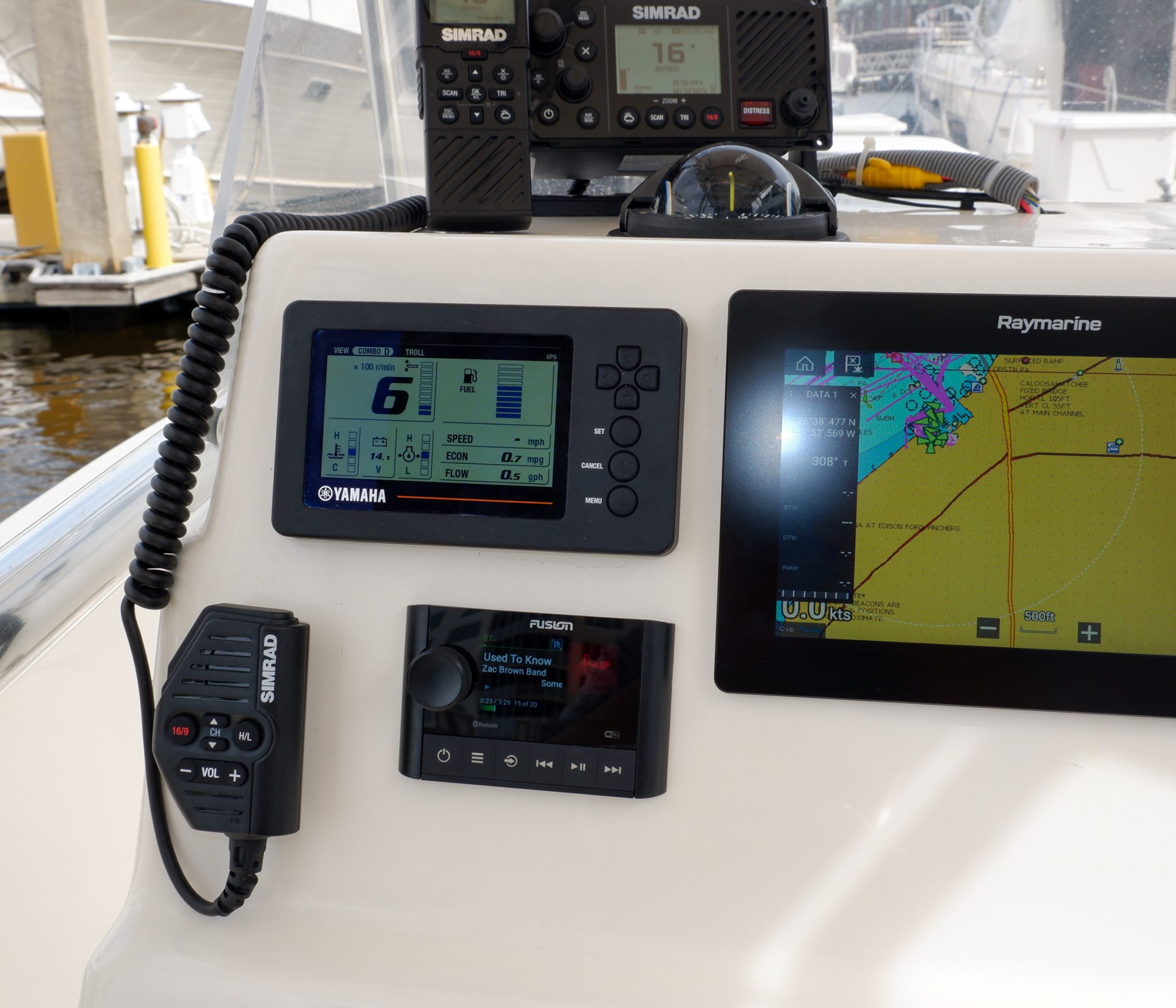 Simrad RS40-B, The First VHF Radio With AIS Transceiver - Panbo