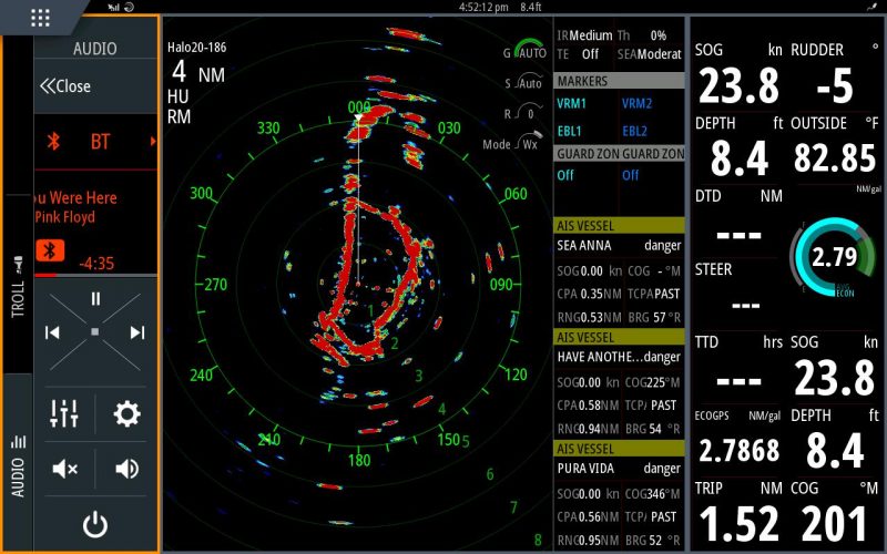 simrad-go12-xse-and-halo20-capable-and-cost-effective-small-boat