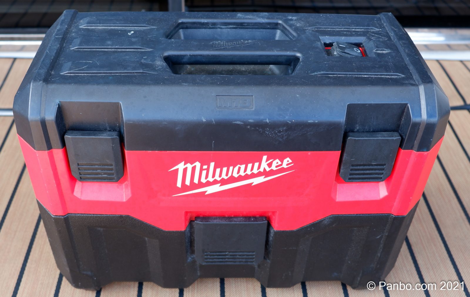 Milwaukee best sale m18 hoover