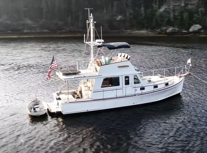 Gizmo anchored in Maine 2023